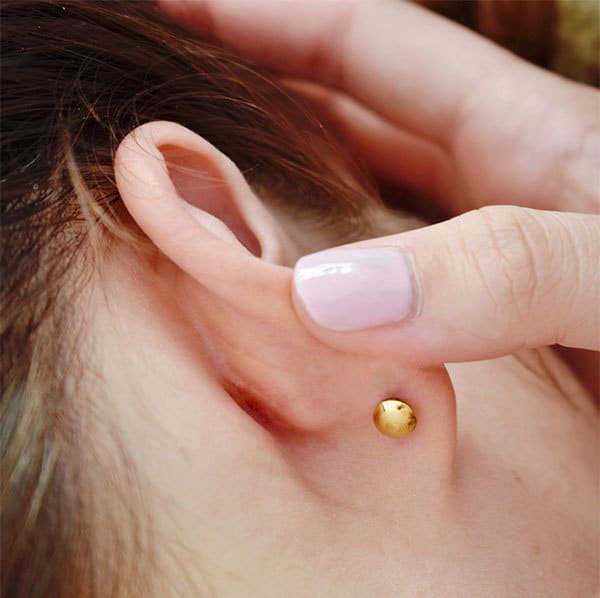 comfy earrings flat back