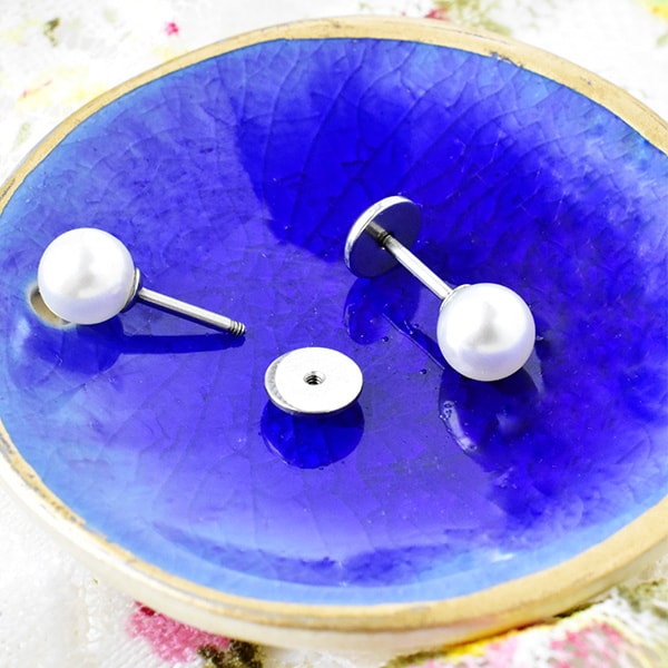 comfortable pearl earrings