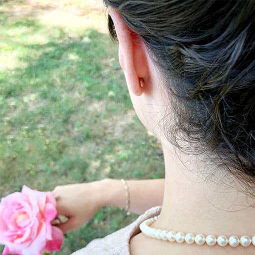 back-of-flat-back-earrings-rose-gold